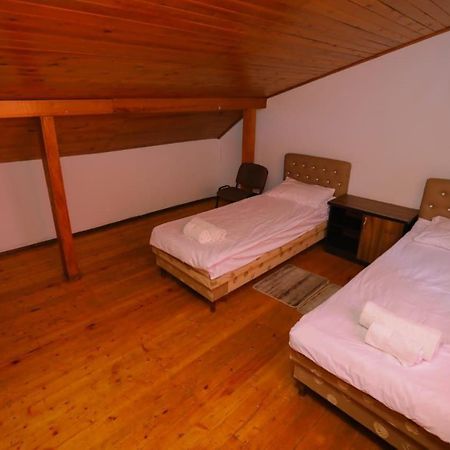 Wooden_Room_Hostel Ereván Exterior foto